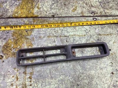 1993-1997 NISSAN PICKUP   LEFT BUMPER GRILLE - Image 1 of 4