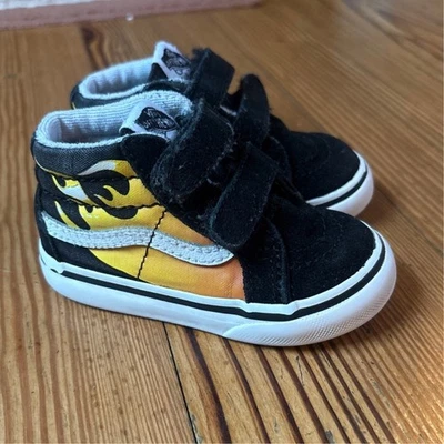 VANS Negro Gamuza Rojo Naranja Llama Alto Top Velkro Zapatillas TALLA 5 Foto 1 de 4