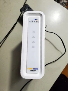 ARRIS SURFboard SB8200 DOCSIS 3.1 10 Gbps Cable Modem - Afbeelding 1 van 3