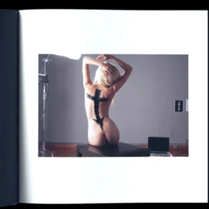 DELUXE EDITION LARGE BOOK BEIGE VINYL THE PRETTY RECKLESS LP TAYLOR MOMSEN - Picture 1 of 4