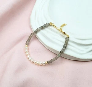 White Pearl & Labradorite 2 Multi Faceted Gemstone Beads Dainty Bracelet 6-8" - Picture 1 of 12