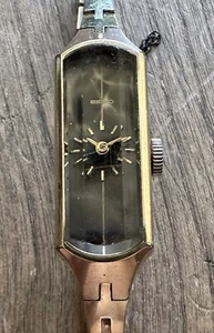 Seiko 1520 Slim Cut Crystal 17 Jewel Mechanical Ladies Cocktail Watch 1970s - Picture 1 of 12
