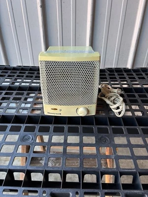 Honeywell Compact Electric Space Heater – Works Great - Image 1 of 3