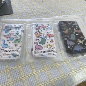 3 iPhone 11 Covers - Zdjęcie 1 z 7