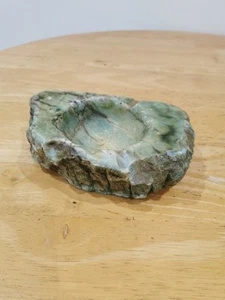 Vintage Hand Carved Green Alabaster Ashtray - Photo 1 sur 9