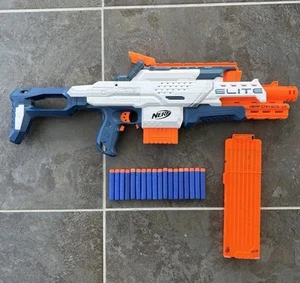 Nerf N-Strike Elite Cam ECS-12 with Built-in Camera and Extra 18-Round Clip - Picture 1 of 2
