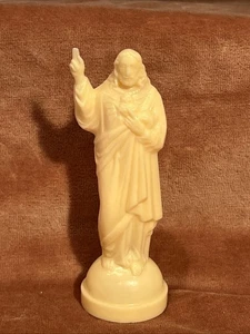 Vintage Plastic Sacred Heart of Jesus Dashboard Magnet (missing Mag) Statue Car - Picture 1 of 8