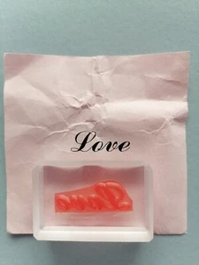 Acrylic Stamp "LOVE" (2.5x1cm) on acrylic block (4x2.5cm), New - Picture 1 of 2