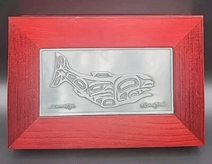 Roxana Leask Intarsien Zinn Plakette "Lachs & Adler" Holz Aufbewahrungsbox - Bild 1 von 5