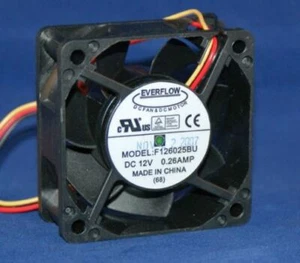 Ventilador Everflow 60x60x25mm R126025BU DC 12V 6800 rpm 44dBA rodamiento de bolas 3 pines - Imagen 1 de 2
