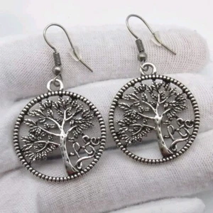 Orecchini pendenti albero della vita tondi oscurati tono argento boho - Foto 1 di 11