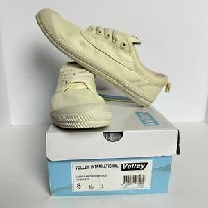 Dunlop Volleys International Volley ANTIQUE Size 9 Low Canvas Casual Mens Shoes - Picture 1 of 9