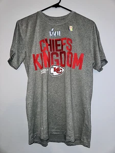Nike Super Bowl 57 Kansas City Chiefs Kingdom White The Nike Tee DriFit taglia M nuova - Foto 1 di 3