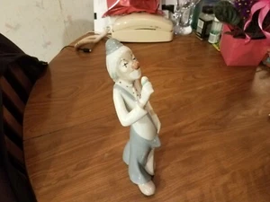 Casades Singing Clown with guitar Glazed Porcelain Figure. made in Spain. 10" - Picture 1 of 8