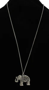 Nuevo Collar Colgante Elefante Lucky en Tono Plateado de Urban Outfitters #N2721 - Imagen 1 de 3