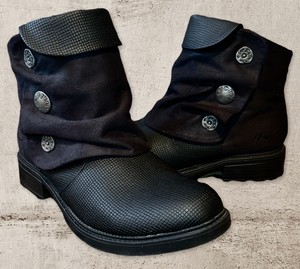 Blowfish Womens 7M Vynn Boots Vegan 
