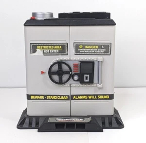 Vtg 1998 Robocop Alpha Commando CRYOSAFE Safe Vault Toy Island HTF *Untested* - Picture 1 of 9