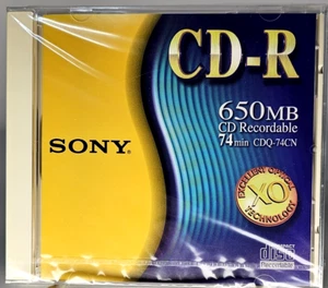 NEW-Sealed - Sony CD-R 650 MB Blank CD Recordable 74 Min CDQ-74CN Jewel Case - Picture 1 of 4