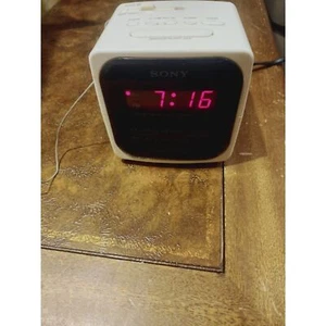 Sony Dream Machine Clock Radio Model ICF-C121 Tested & Works - Picture 1 of 7