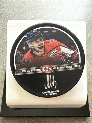 Disco de hockey de edición limitada firmado por Alexander Ovechkin #d a 895 con estuche de equipo Foto 1 de 2