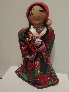 Muñeca Cherokee de tela hecha a mano de colección de 6" con cabello trenzado de bebé de 10" de alto - Imagen 1 de 5