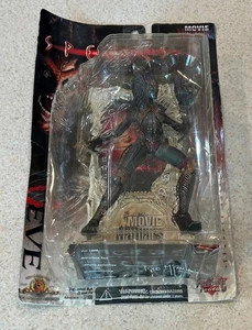 Figura de acción de lujo Species II Movie Maniacs EVE (McFarlane Toys 1998) - Imagen 1 de 7