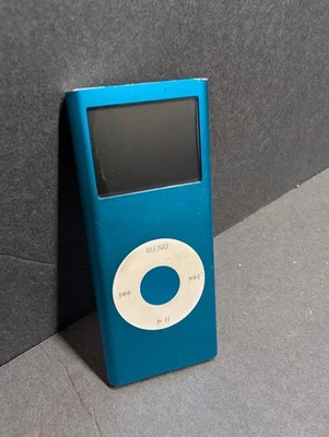 Apple 4GB iPod Nano - 2nd Generation - Blue - MA428LL / A1199 - Image 1 of 4