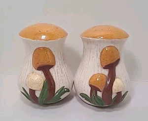 Vintage Pilz Salz und Pfefferstreuer - Bild 1 von 10