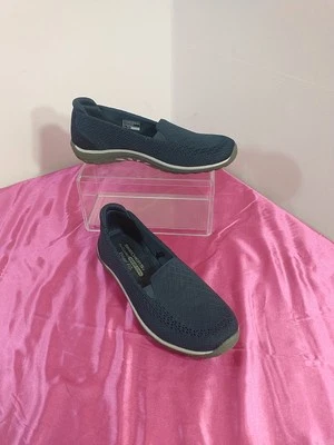 Zapato sin cordones Skechers para mujer talla 6,5 azul marino 158861 ajuste relajado espuma viscoelástica Foto 1 de 4