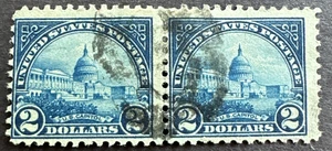 US 1923 Scott# 572 Used Pair U.S. Capitol Building - Picture 1 of 2