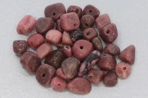 10 g (38,50 € */ 100 g) Rhodonit Edelstein Splitter gebohrt für Schmuck Herstell - Bild 1 von 1