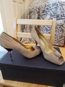 PRADA DECOLTE PUNTA APERTA TACCO SCAMOSCIATO BEIGE CHIARO TAGLIA 38,5 MISURA 9US - Foto 1 di 12