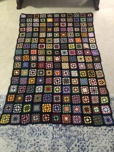 HAND MADE Multi-Color GRANNY SQUARES AFGHAN HAND MADE 41 x 77 - Picture 1 of 2