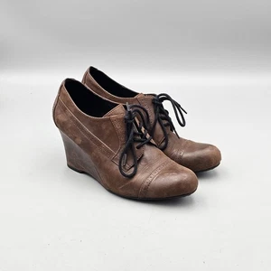 Crown By Born Women's Size 9.5 US VGC Daci Brown Leather Wedge Lace Up Booties - Picture 1 of 8
