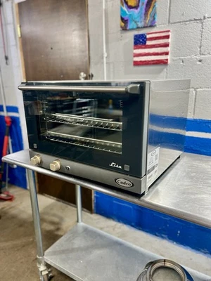 Horno de convección encimera tamaño medio Cadco Lisa 120v Foto 1 de 4