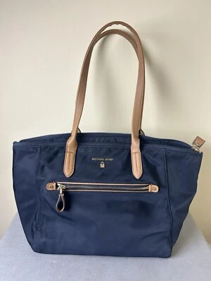 Michael Kors Kelsey Medium Top-Zip Nylon Tote Bag Blue - Image 1 of 4