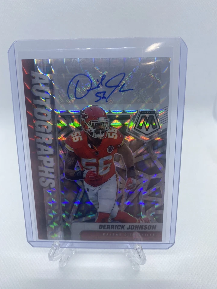 2021 PANINI MOSAIC AUTOGRAPHS DERRICK JOHNSON SILVER MOSAIC PRIZM AUTO MINT - Image 1 of 2