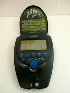 Radica 1999 Flip Top LCD Draw Poker Handheld elektronisches Reisespiel getestet - Bild 1 von 5