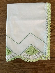 Handarbeit grün bestickt Tischläufer Kommode Schal Leinen 17”x44” Vintage - Bild 1 von 8