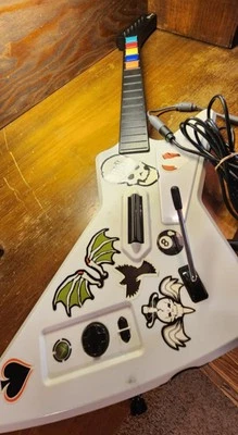 Guitarra Hero 95055 Red Octane X-Plorer blanca con cable ¡FUNCIONA! Con Breakaway sin correa Foto 1 de 4