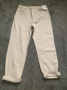 Ardene Beige Stretch Mom High Rise Jeans Size 11 - Picture 1 of 2