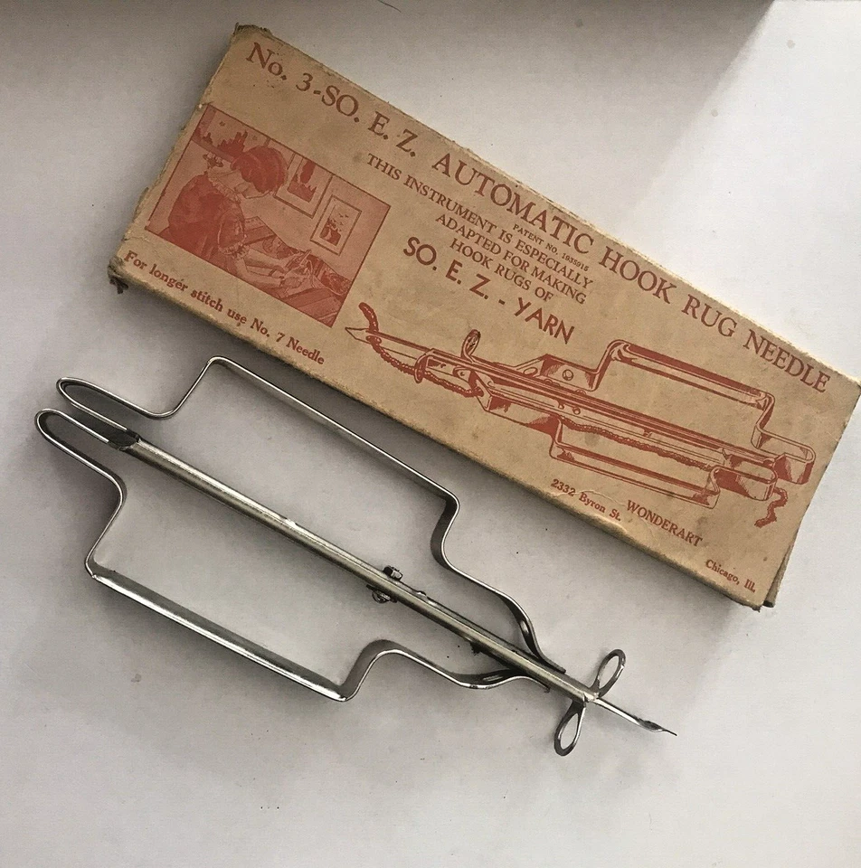 No 3 SO. E.Z.Automatic Hook Rug Needle with Original Box Vintage - Image 1 of 1