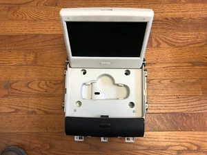 2010 DODGE CARAVAN OEM Rear Roof Entertainment 9" DVD Display Screen No Remote - Picture 1 of 12