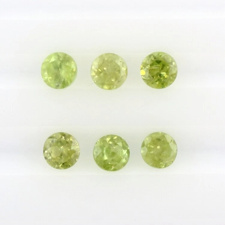 ESFENO COLOR VERDE 4 MM CORTE REDONDO VENDIDO POR PIEDRA CALIBRADO NUBLADO F-4975 Foto 1 de 1