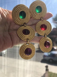 Orecchini lunghi Les Bernard clip su vetro cabochon tono oro etrusco vintage passerella - Foto 1 di 5