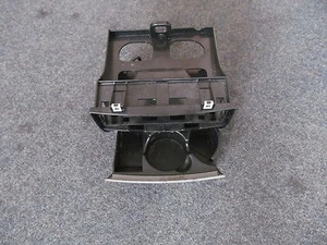 Getränkehalter VW Crafter  Mercedes Sprinter Teilenummer: A9066800558 - Bild 1 von 1