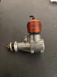 Vintage McCoy .09 Diesel Engine M5 - Picture 1 of 5