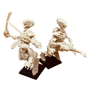 Games Workshop Advanced Space Crusade Tyranid Warriors x 2 1990 Rogue Trader - Picture 1 of 1