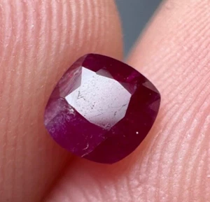 0.60 Carat Natural Transparent Faceted Red Ruby From Jegdalek Afghanistan - Picture 1 of 10