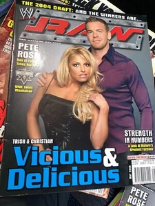 Revista WWF WWE RAW mayo 2004 - Trish + Christian + póster - Imagen 1 de 3
